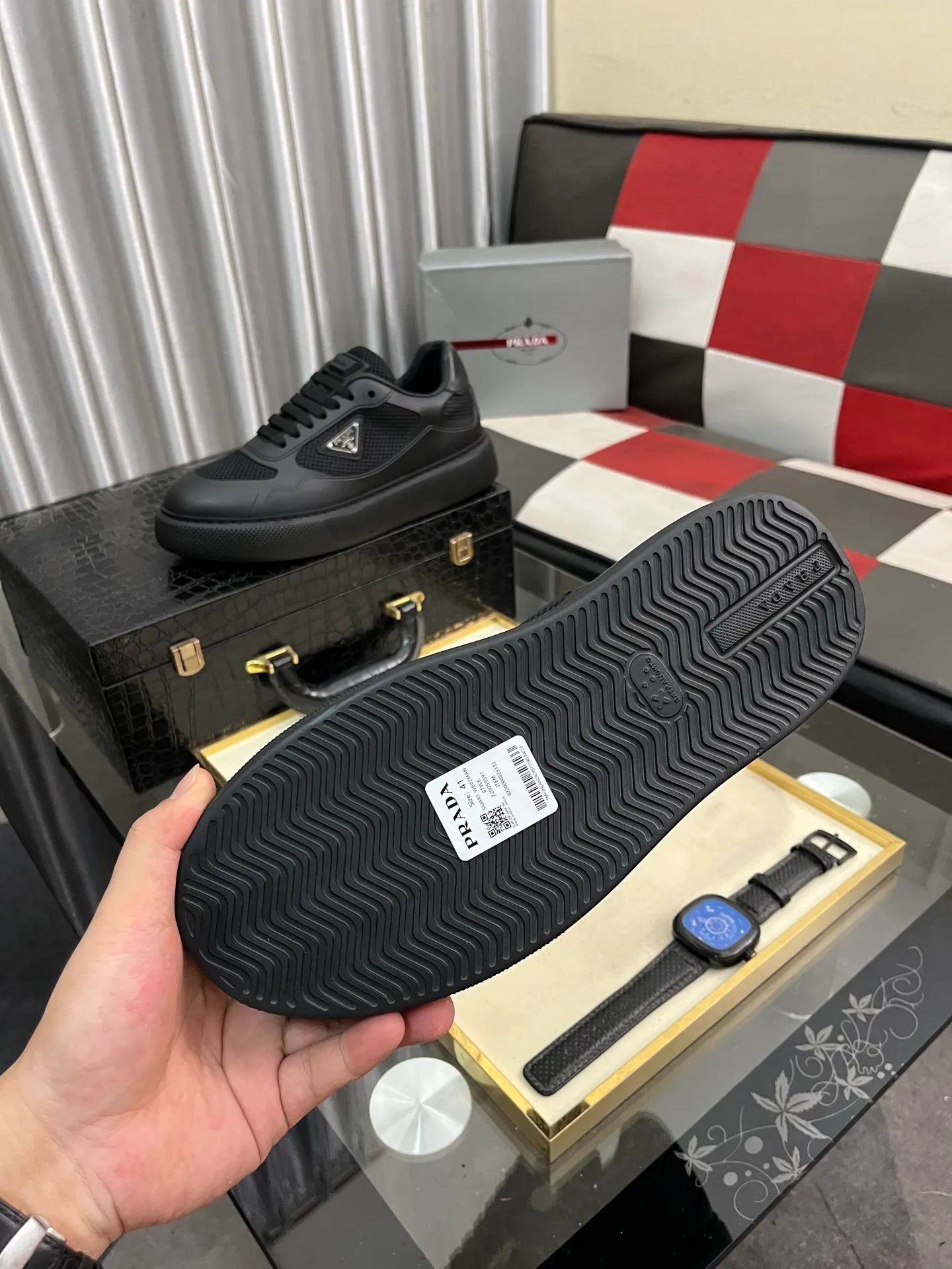 Men's shoes 💰580⌚️⌚️【PRADA】Prada - high-end quality original order 🔍🔍🔍 casual sports shoes - upper: imported 🔝 Napa calfskin, pebbled calfskin, branded glue hollow mesh canvas, shoe body sewn with branded metal fasteners - lining: water-dyed cowhide - outsole: ultra-light TPU foam rubber; two-color molded outsole -Ultra-high quality control, fine workmanship, highlighting (high-end, nobility, class) -Size: 38-445️⃣colors available